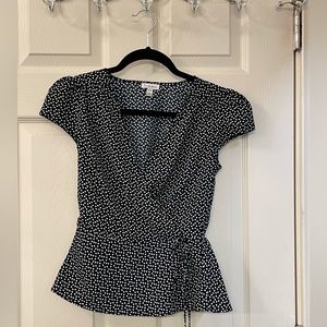 Black top. Size x small.